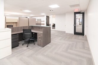 3701 Algonquin Rd, Rolling Meadows, IL à louer Photo intérieure- Image 2 de 7