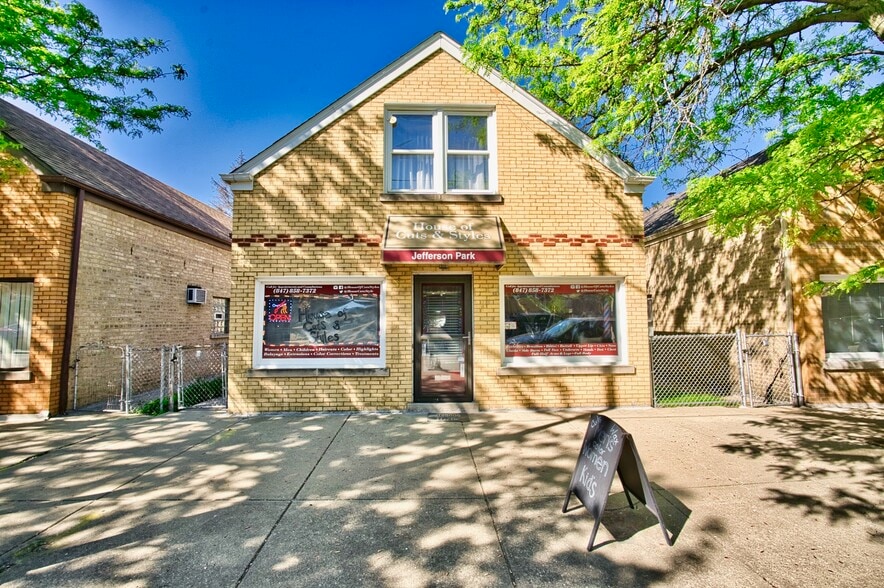 5728 W Higgins Ave, Chicago, IL for sale - Building Photo - Image 1 of 12