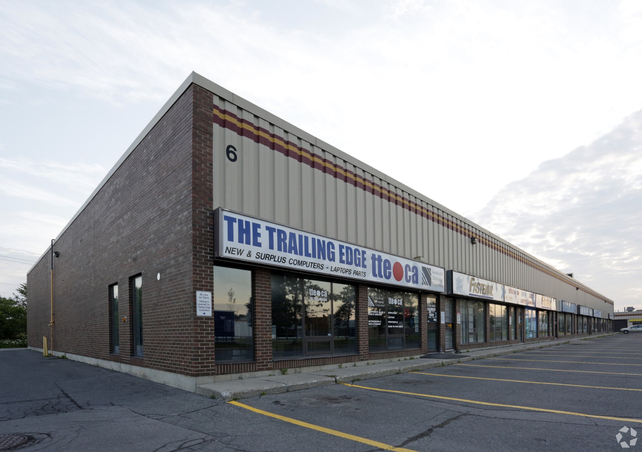 6 Bexley Pl, Nepean, ON for sale Primary Photo- Image 1 of 1