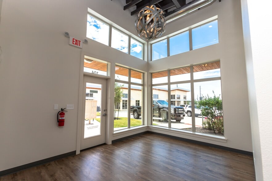 1645 Greens Prairie Rd W, College Station, TX for lease - Building Photo - Image 2 of 9