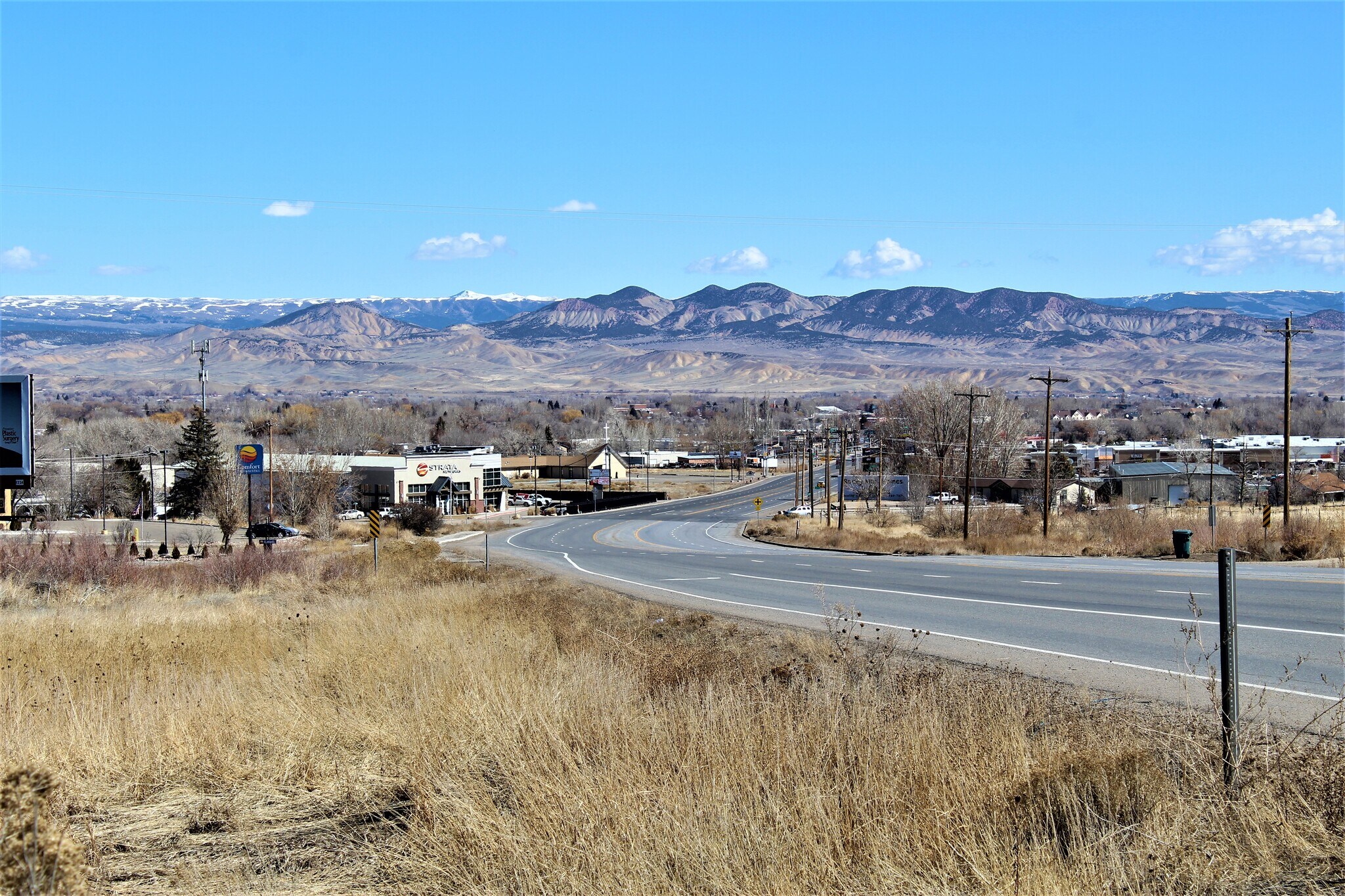 2490 W Highway 40, Vernal, UT à vendre Photo du bâtiment- Image 1 de 26