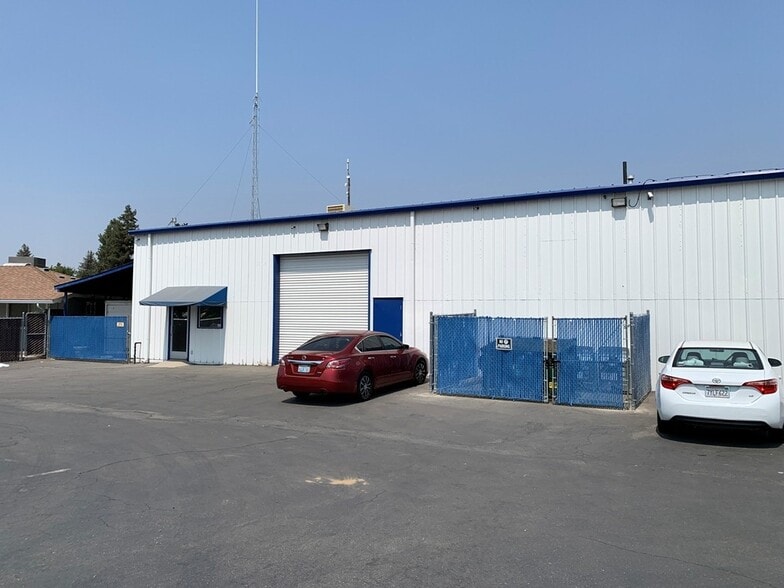 1200 W East Ave, Chico, CA for lease - Building Photo - Image 2 of 14