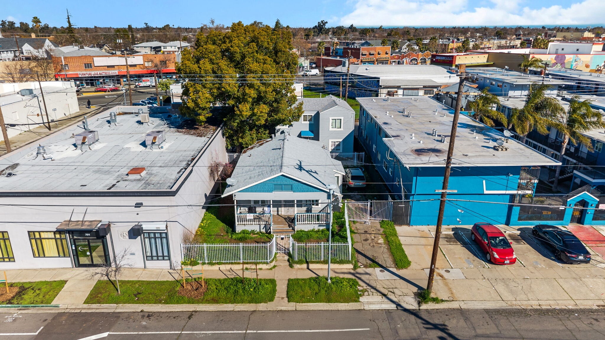 715 Dixieanne Ave, Sacramento, CA for sale Primary Photo- Image 1 of 15