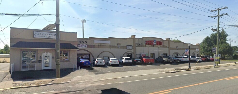 703 Black Horse Pike, Glendora, NJ à louer - Photo du bâtiment - Image 2 de 23