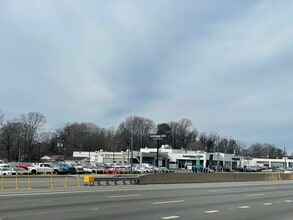 4800 E Independence Blvd, Charlotte, NC à vendre Photo intérieure- Image 1 de 12