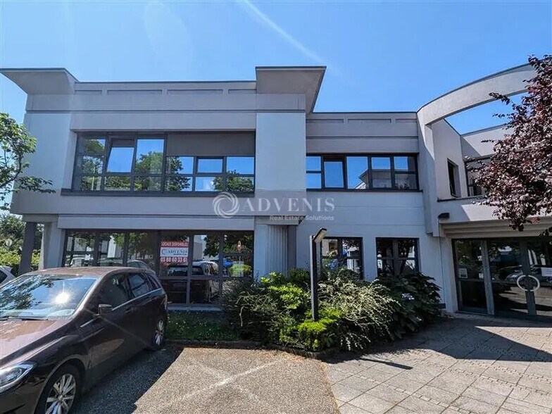 Flex in Eckbolsheim for sale - Building Photo - Image 2 of 8