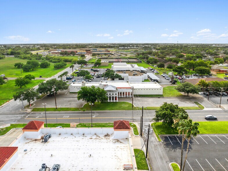 801 S Airport Dr, Weslaco, TX à vendre - Photo principale - Image 1 de 5