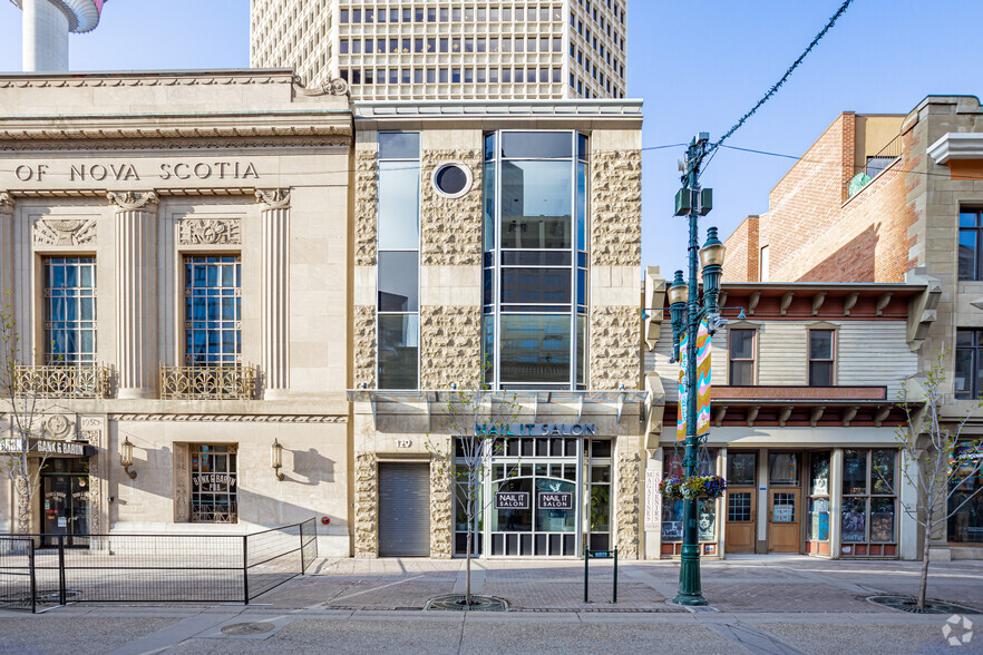 129 8th Ave SW, Calgary, AB à louer - Photo du bâtiment - Image 1 de 4