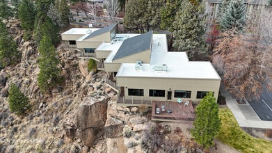 960-1005 SW Disk Dr, Bend, OR à louer Photo intérieure- Image 2 de 17