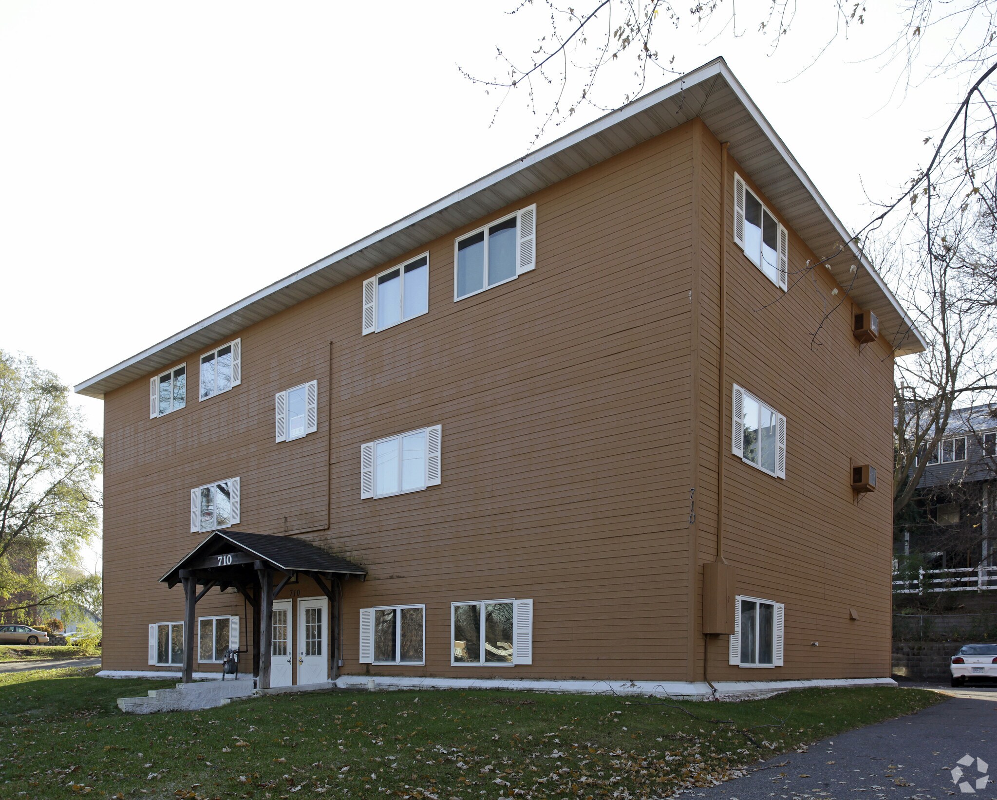 710 13th St S, Saint Cloud, MN à vendre Photo du bâtiment- Image 1 de 3