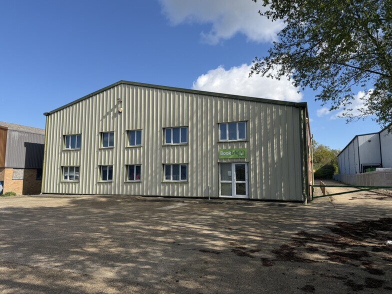 Rollesby Rd, Kings Lynn à vendre - Photo du bâtiment - Image 1 de 7