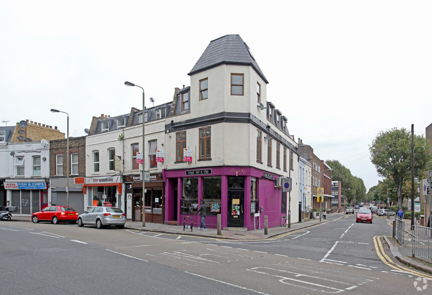 105-105A Falcon Rd, London for lease - Primary Photo - Image 1 of 2