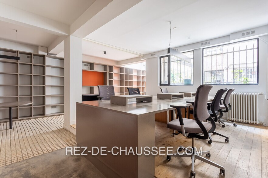 Bureau dans Paris à vendre - Photo du bâtiment - Image 3 de 11