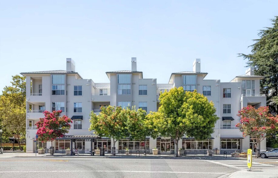 790 Castro St, Mountain View, CA à louer - Photo du bâtiment - Image 3 de 8