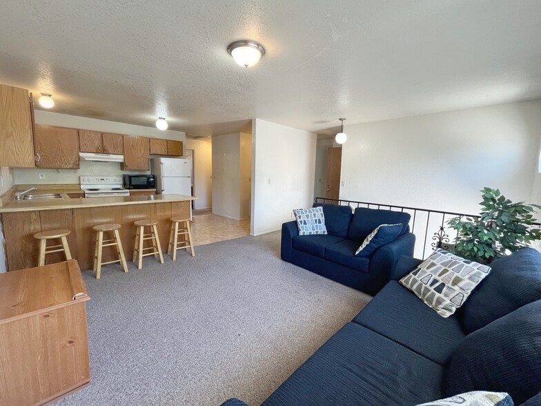 454 N 400 E, Logan, UT à vendre - Photo du b timent - Image 2 de 52