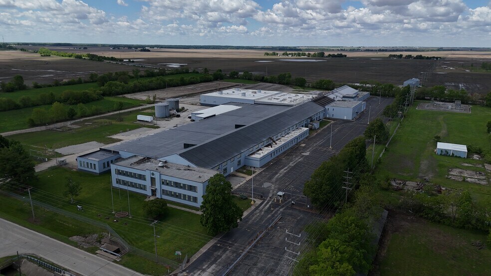 1501 S 19th St, Mattoon, IL à louer - Photo du bâtiment - Image 2 de 10