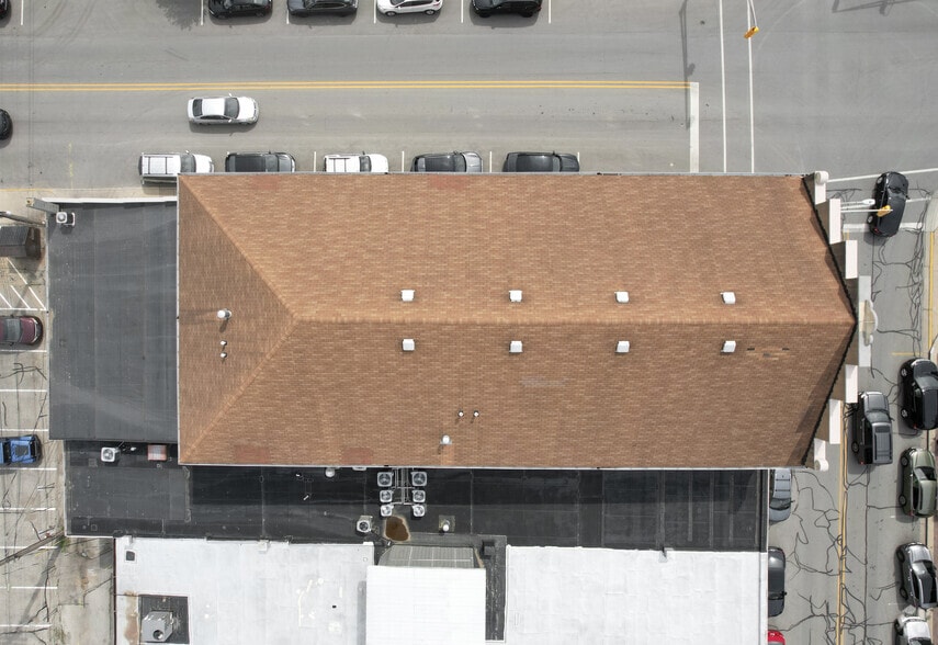 970-984 Logan St, Noblesville, IN for lease - Building Photo - Image 3 of 11