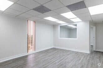 3500 N State Road 7, Lauderdale Lakes, FL for lease Interior Photo- Image 1 of 3