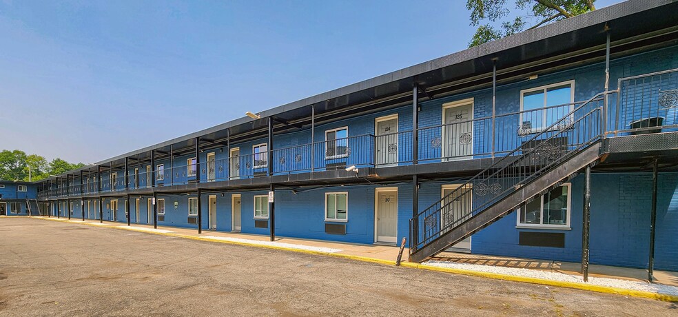 16866 Telegraph Rd, Detroit, MI à vendre - Photo du bâtiment - Image 3 de 7