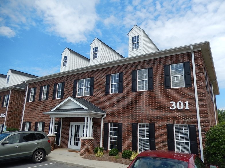 301 Post Office Dr, Indian Trail, NC for lease - Building Photo - Image 1 of 10