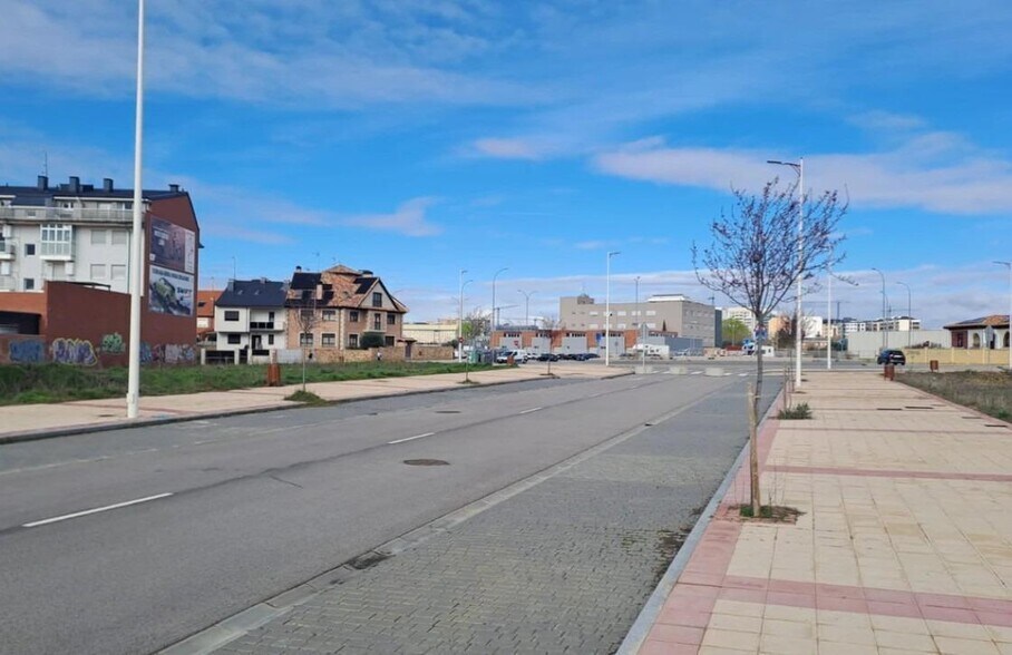 Land in León, León for sale - Building Photo - Image 2 of 3