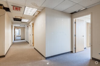 25 E Salem St, Hackensack, NJ à vendre Photo intérieure- Image 1 de 3