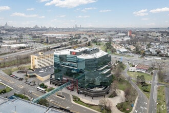 300 Lighting Way, Secaucus, NJ - Aérien  Vue de la carte