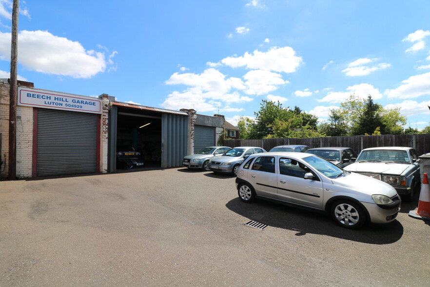 110 Marsh Rd, Luton for lease - Building Photo - Image 3 of 3