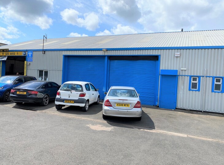 Brandon Way, West Bromwich à louer - Photo du bâtiment - Image 3 de 3