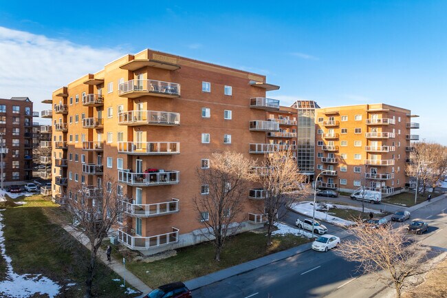 More details for 7405-7415 Beaubien St E, Anjou, QC - Multifamily for Sale