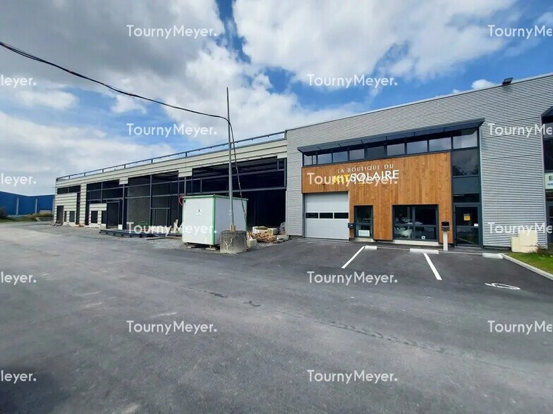 Flex dans Haute-Goulaine à louer - Photo du bâtiment - Image 1 de 11