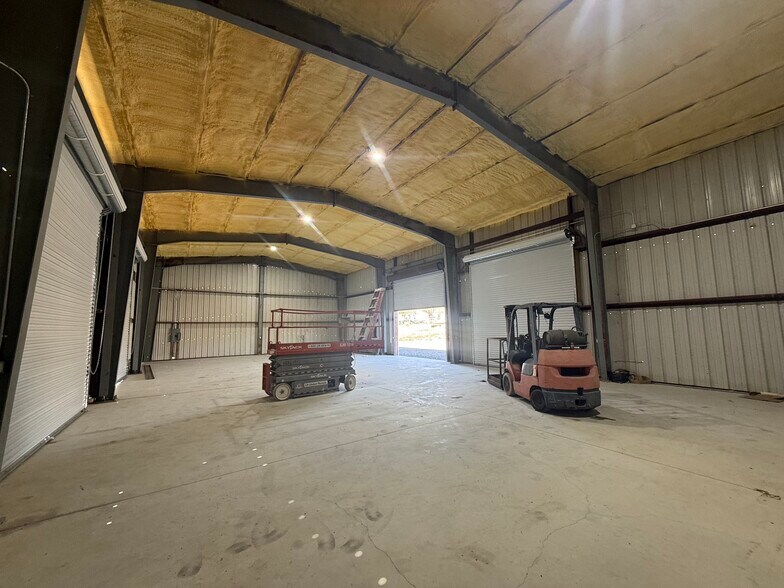 1321 High Rd, Kyle, TX à louer - Photo du bâtiment - Image 3 de 14