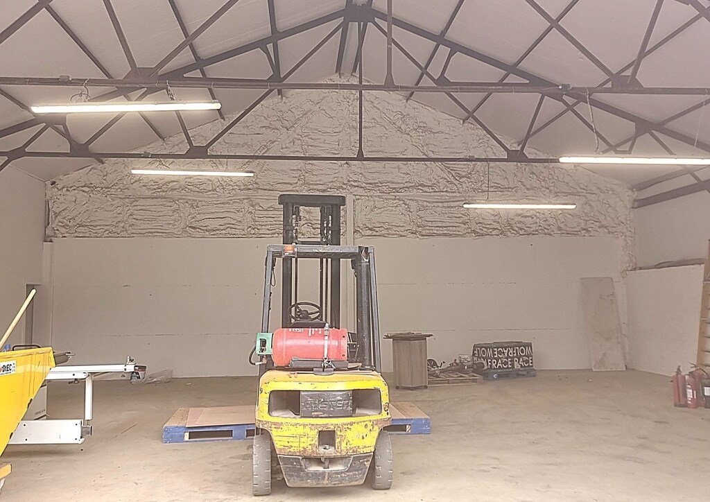 Great Ln, Clophill for lease Interior Photo- Image 1 of 1