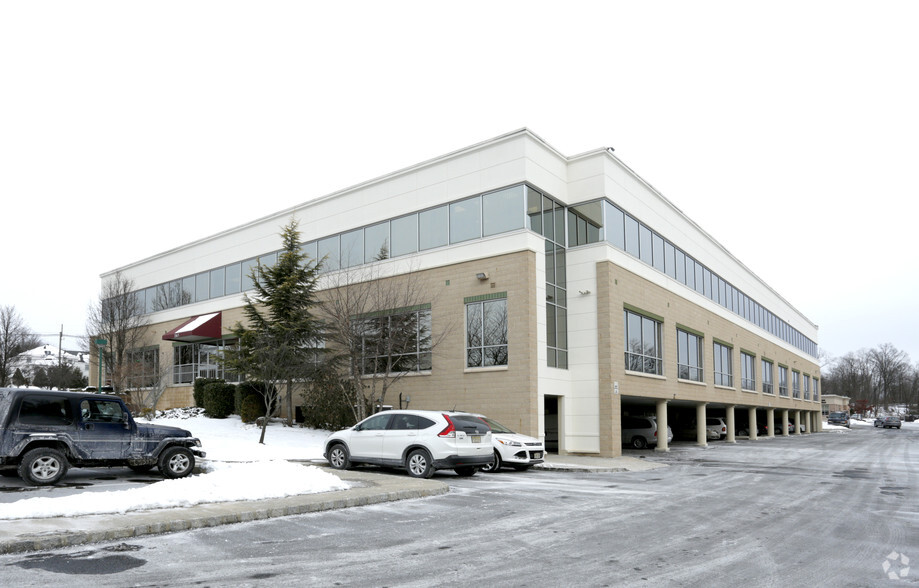 2163 Oak Tree Rd, Edison, NJ for lease - Building Photo - Image 2 of 2