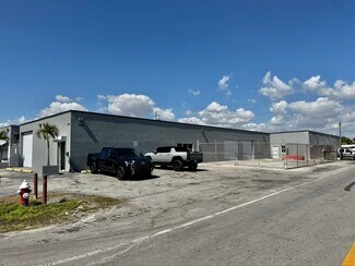 Plus de détails pour 1080-1090 E 17th St, Miami, FL - Industriel à louer