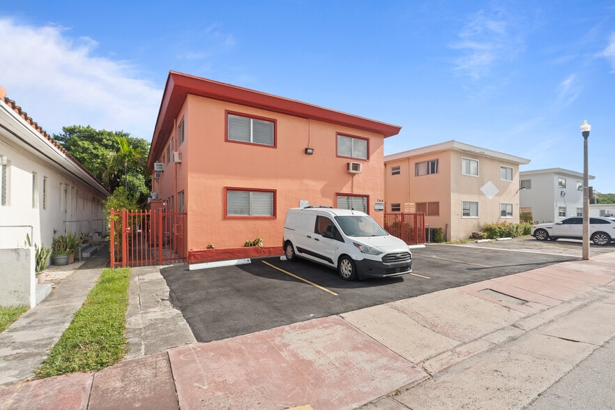 744 85th St, Miami Beach, FL for sale - Building Photo - Image 3 of 42