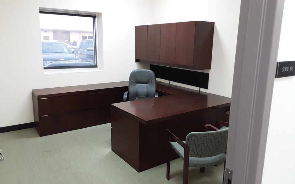 700 E Park Ave, Libertyville, IL à louer - Plan d’étage type - Image 1 de 14