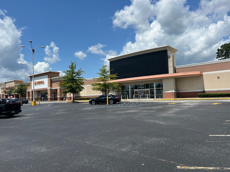 1775-1777 Montgomery Hwy, Hoover, AL for lease - Building Photo - Image 3 of 3