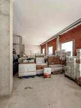 Retail in Ponferrada, León for lease Interior Photo- Image 1 of 8