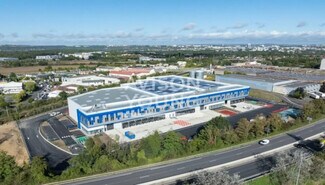 Plus de détails pour Local d'activités à louer