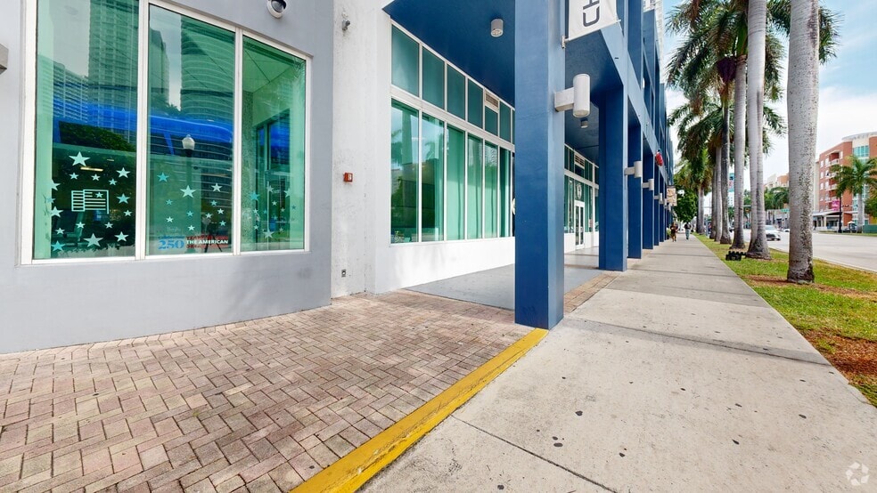 Trophy Retail Portfolio | Chase Anchored portfolio of 11 properties for sale on LoopNet.ca - Matterport 3D Scan - Image 2 of 51
