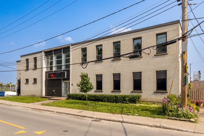 More details for 16 Prom Ronald, Montréal-Ouest, QC - Office for Lease