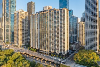 Plus de détails pour 400 E Randolph St, Chicago, IL - Commerce de détail à louer