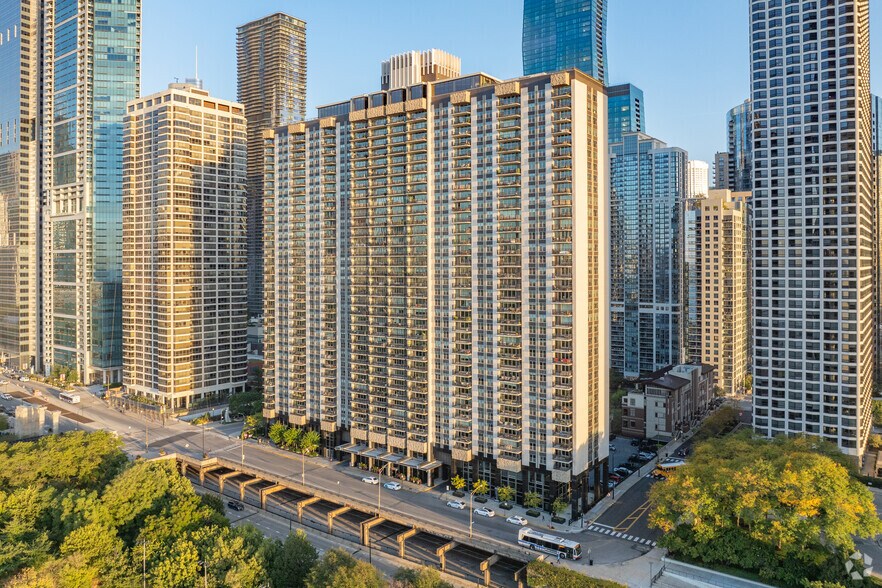 400 E Randolph St, Chicago, IL à louer - Photo principale - Image 1 de 98