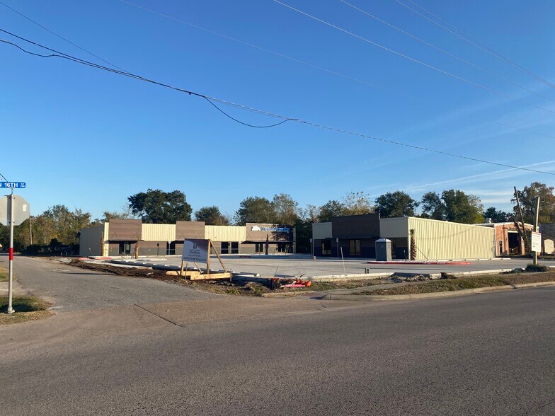 1214 N 16th St, Orange, TX à louer - Photo principale - Image 1 de 16