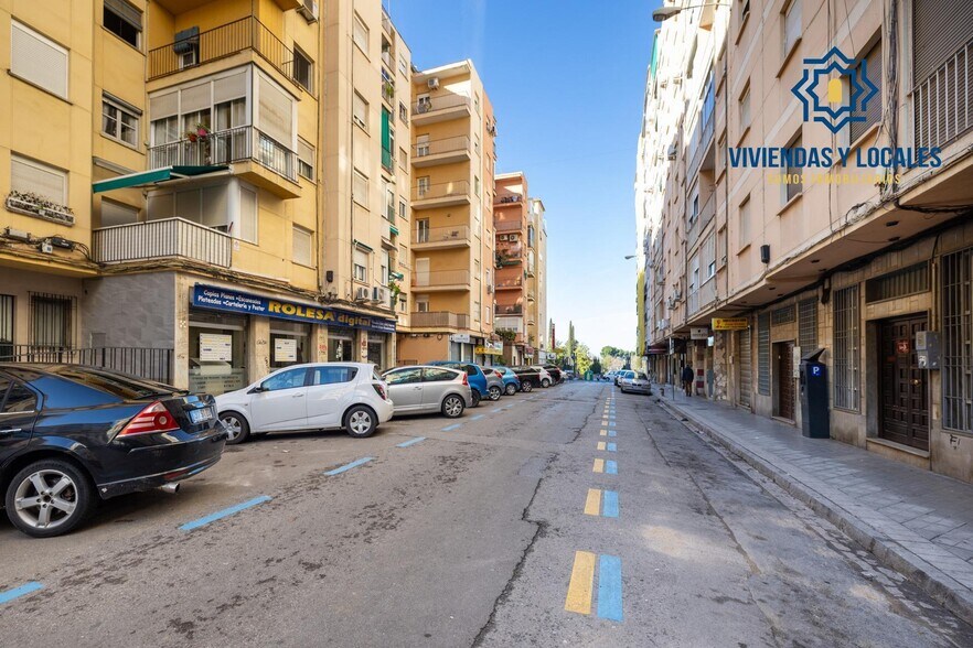 Calle Ángel Barrios, 3, Granada, Granada for sale - Building Photo - Image 1 of 32