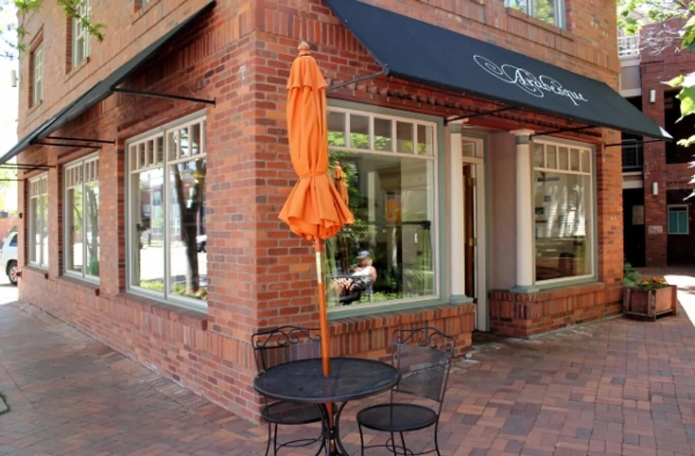1634 Walnut St, Boulder, CO 80302 - Unité 101 - - Photo intérieure - Image 1 of 2