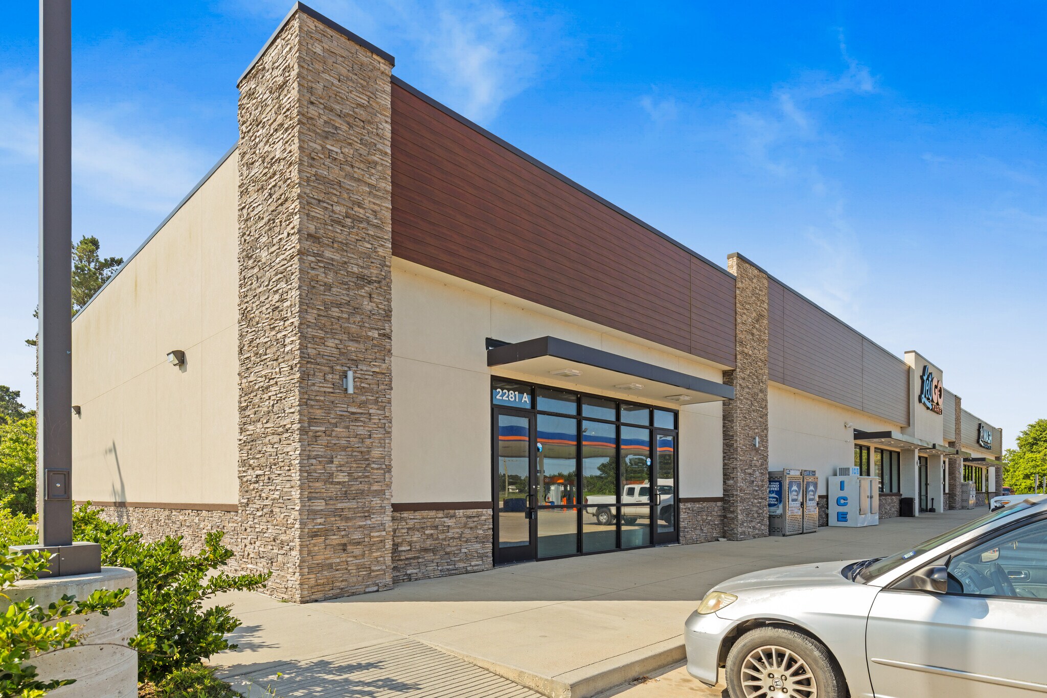 2281 Road 5100 Rd, Cleveland, TX à louer Photo du bâtiment- Image 1 de 12