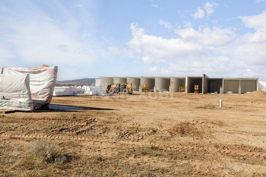 881 Aviation Way, Cedar City, UT for sale - Primary Photo - Image 1 of 8