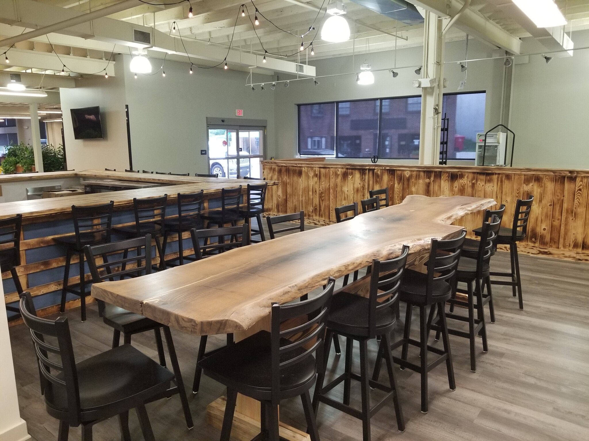 7909 High School Rd, Elkins Park, PA à vendre Photo intérieure- Image 1 de 4